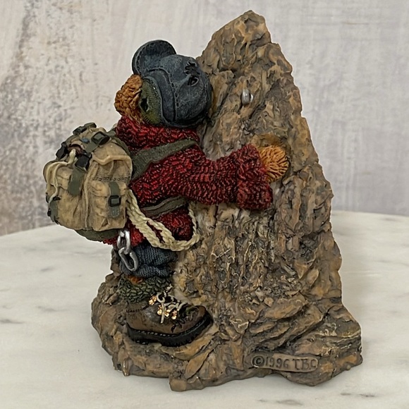 Hiking 🐻 bear - Persistence and Determination alone are omnipotent. PRESS ON🐻 - Picture 4 of 5